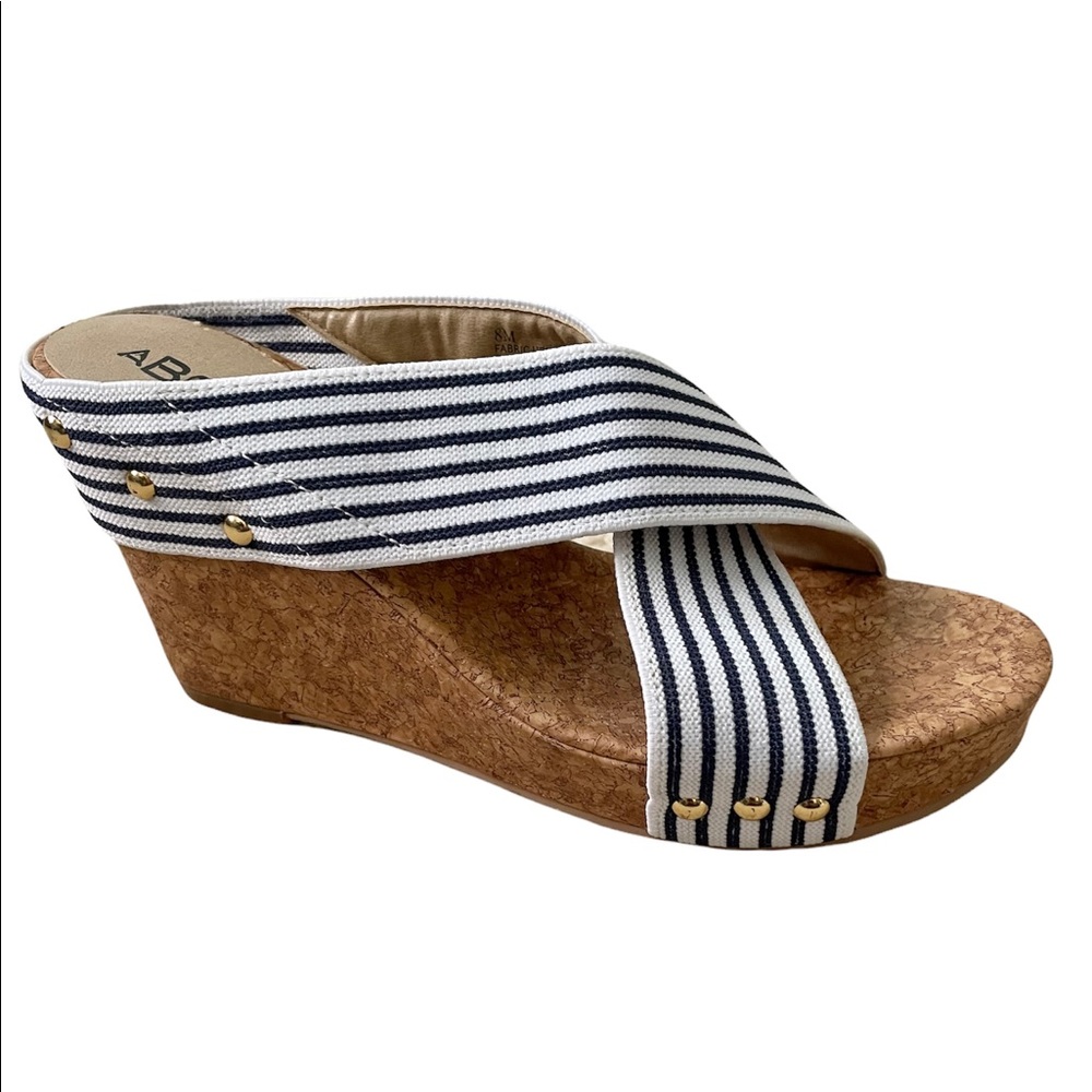 ABOUND black snd white striped crisscross wedge slip on sandal 8